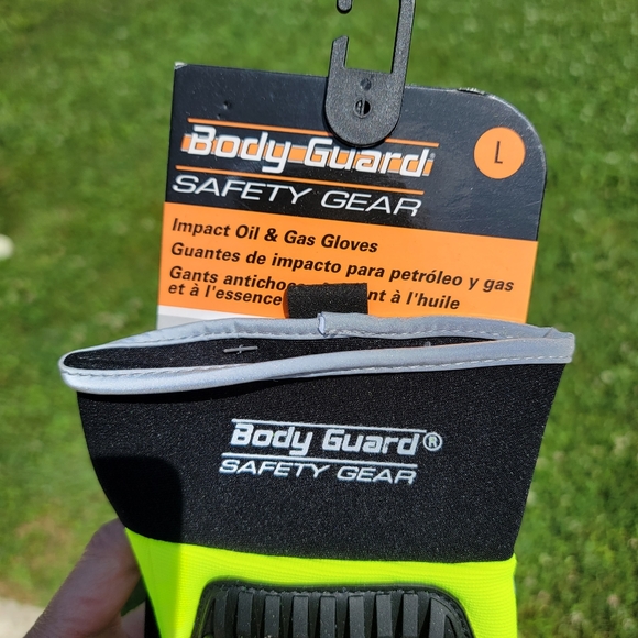 Body Guard size large gas and oil gloves NWT - Picture 4 of 4